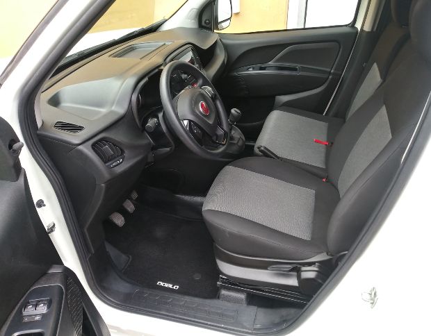 Fiat Doblo 1.3 mjt foto 3