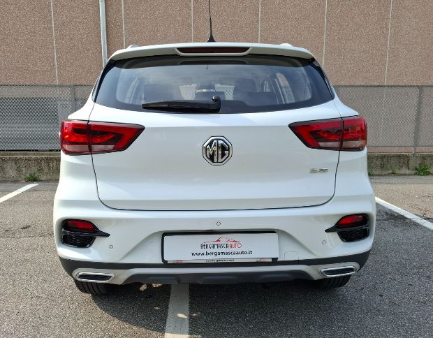 MG zs luxury foto 5