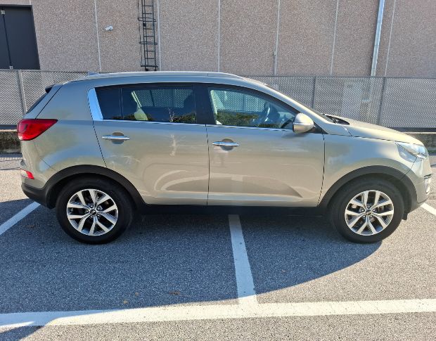 Kia sportage cool gpl foto 2