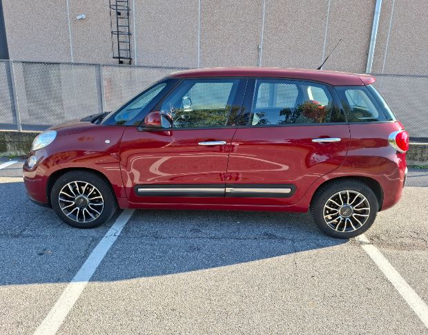 Fiat 500l lounge foto 2