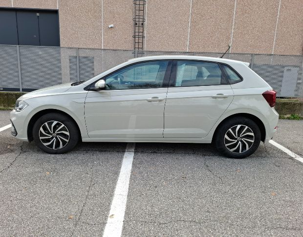Volkswagen polo Life foto 2