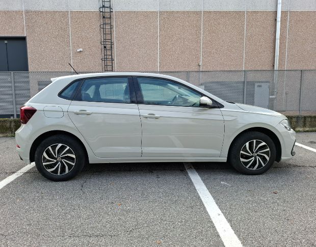 Volkswagen polo Life foto 3