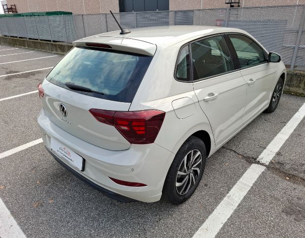 Volkswagen polo Life foto 8