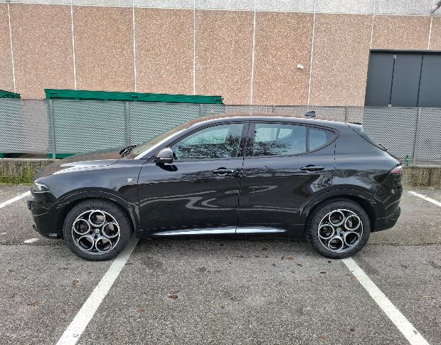 Alfa Romeo Tonale 1.5 hybrid 160CV foto 2