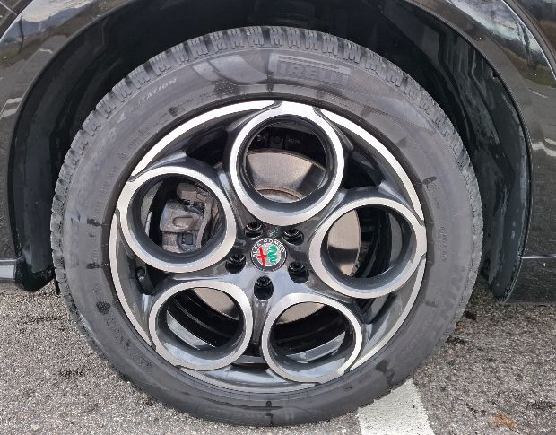Alfa Romeo Tonale 1.5 hybrid 160CV foto 6