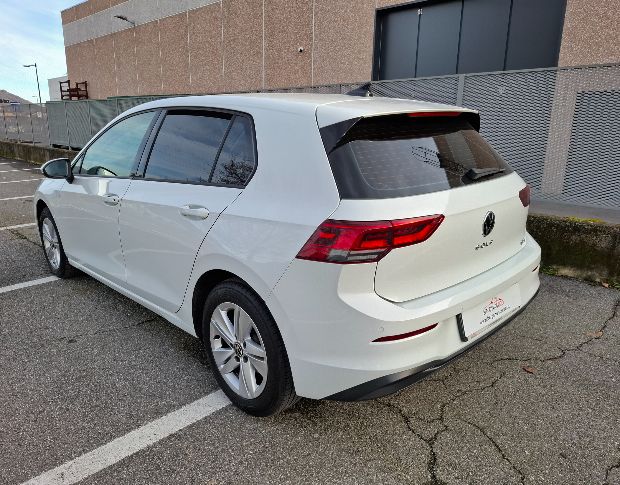 Volkswagen Golf Life foto 1