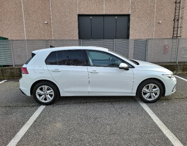 Volkswagen Golf Life foto 3