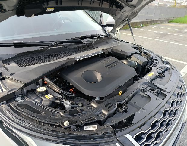 Land Rover Range Rover Evoque 1.5 mhev ibrida foto 13