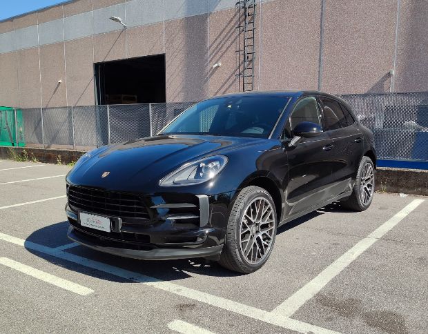 Porsche Macan 2.0 Benzina foto 1