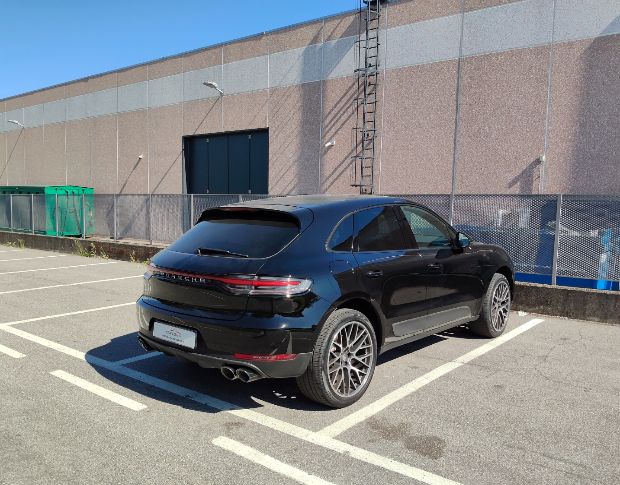 Porsche Macan 2.0 Benzina foto 4