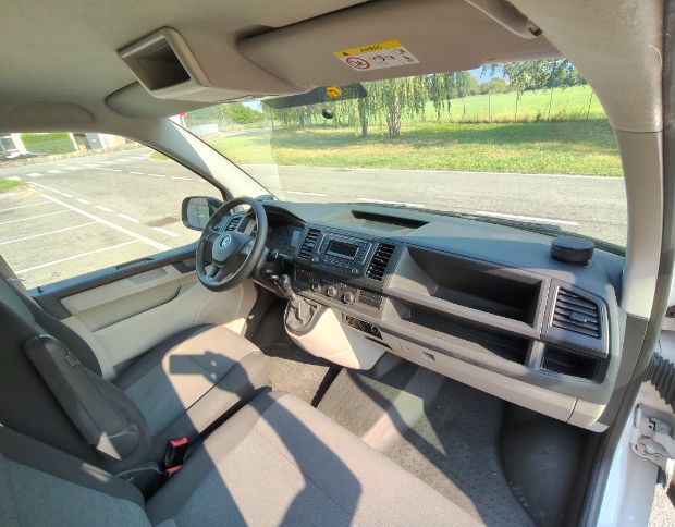 Volkswagen Trasporter Combi 6 posti foto 8