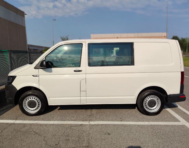Volkswagen Trasporter Combi 6 posti foto 5